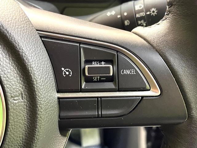 �y�N���[�Y�R���g���[���z�������H�����N���N���s�B�A�N�Z���𗣂��Ă���葬�x�ő��s���ł��A�������^�]���̕��S���y���I�����E�������ȒP�ȃX�C�b�`����Œ����ł��܂��B