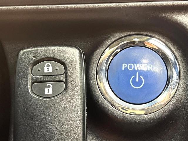 アクア Ｘ－アーバン　禁煙車　純正ＳＤナビ　バックカメラ　ドライブレコーダー　スマートキー　ビルトインＥＴＣ　純正１６インチアルミ　オートライト　オートエアコン　Ｂｌｕｅｔｏｏｔｈ再生　ＣＤ／ＤＶＤ再生　地デジ（7枚目）