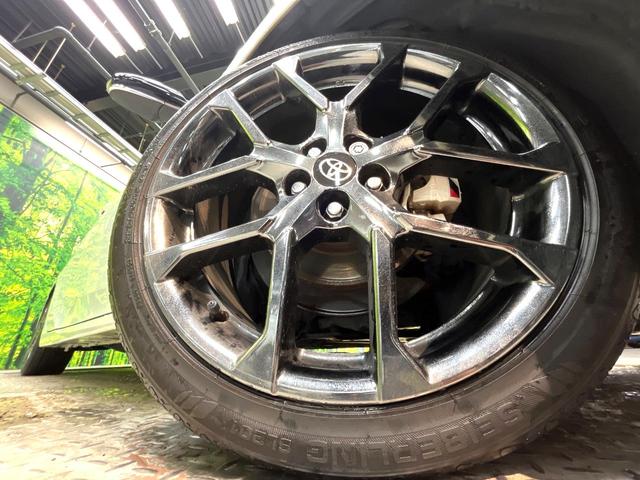 �y�O���[�h��p�����P�W�C���`�A���~�z�C�[���z�f�U�C�����̍��������A���~�z�C�[���𑕒����Ă���܂��B�e��ЊO�A���~�z�C�[����A�X�^�b�h���X�^�C�����戵�����Ă���܂��B���񂲑��k����������