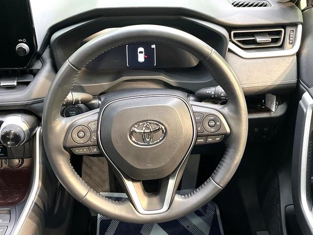 �y�����v�����X�e�A�����O�z�㎿�Ȋv���g�p���邱�ƂŁA��ɂ����������݂ƂĂ��^�]���₷���n���h���ł���