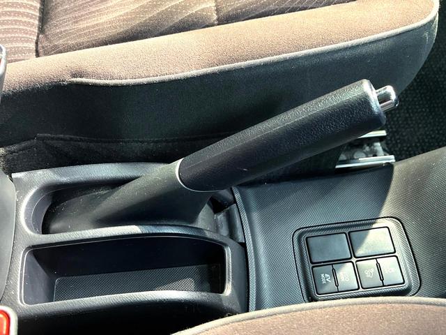 アクア Ｇ　禁煙車　純正ＳＤナビ　バックカメラ　衝突被害軽減システム　スマートキー　ビルトインＥＴＣ　クルコン　車線逸脱警報　オートライト　オートエアコン　Ｂｌｕｅｔｏｏｔｈ　ＣＤ　ＤＶＤ再生　フルセグ（55枚目）