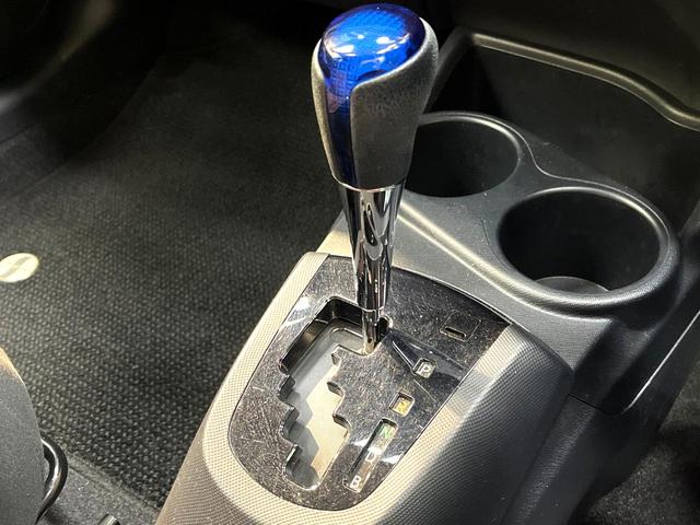 アクア Ｇ　禁煙車　純正ＳＤナビ　バックカメラ　衝突被害軽減システム　スマートキー　ビルトインＥＴＣ　クルコン　車線逸脱警報　オートライト　オートエアコン　Ｂｌｕｅｔｏｏｔｈ　ＣＤ　ＤＶＤ再生　フルセグ（56枚目）