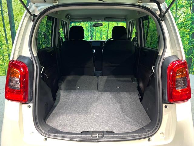 ���i�̂���������ʋ΁A���}���ɏ\���ȉ׎��X�y�[�X���m�ۂ��Ă���܂��B�Z�J���h�V�[�g��|���ƁA�傫�ȉו��̐ύڂ��\�ł���