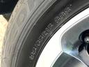 ハイブリッドＺ　禁煙車　両側電動ドア　８インチディスプレイオーディオ　全周囲カメラ　衝突軽減装置　１００Ｖ電源　レーダークルーズ　ブラインドスポットモニター　ＥＴＣ２．０　オートハイビーム　車線逸脱警報　オートライト（33枚目）