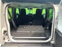 後席を格納すると、これだけの広さが!シーンに合わせたシートアレンジで、大きな荷物も積むことが出来ます♪