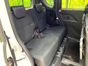 後部座席も気になるようなキズ・汚れやへたり等、大きなダメージはなく、良好な状態です。