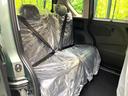 後部座席も気になるようなキズ・汚れやへたり等、大きなダメージはなく、良好な状態です。