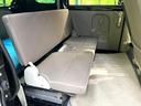 後部座席も気になるようなキズ・汚れやへたり等、大きなダメージはなく、良好な状態です。