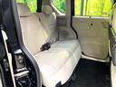 後部座席も気になるようなキズ・汚れやへたり等、大きなダメージはなく、良好な状態です。