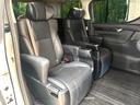 後部座席も気になるようなキズ・汚れやへたり等、大きなダメージはなく、良好な状態です。