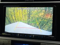 【バックカメラ】駐車時に後方がリアルタイム映像で確認できます。大型商業施設や立体駐車場での駐車時や、夜間のバック時に大活躍！運転スキルに関わらず、今や必須となった装備のひとつです！ 7