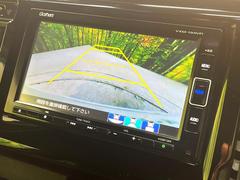 【バックカメラ】駐車時に後方がリアルタイム映像で確認できます。大型商業施設や立体駐車場での駐車時や、夜間のバック時に大活躍！運転スキルに関わらず、今や必須となった装備のひとつです！ 5
