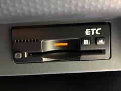 【ＥＴＣ】高速道路の料金所をストレスなく通過！話題のスポットやサービスエリアに多い「スマートIntercooler」利用時は必須のアイテムです。当店でセットアップを実施、ご納車当日からすぐにご利用いただけます！ 6