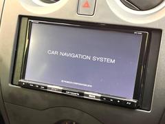 【ナビゲーション】使いやすいナビで目的地までしっかり案内してくれます。各種オーディオ再生機能も充実しており、お車の運転がさらに楽しくなります！！ 3