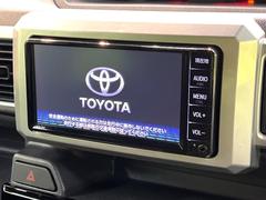 【純正ナビ】人気の純正ナビを装備しております。ナビの使いやすさはもちろん、オーディオ機能も充実！キャンプや旅行はもちろん、通勤や買い物など普段のドライブも楽しくなるはず♪ 5