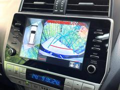 【パノラミックビューモニター】専用のカメラにより、上から見下ろしたような視点で３６０度クルマの周囲を確認することができます☆死角部分も確認しやすく、狭い場所での切り返しや駐車もスムーズに行えます。 5