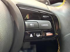 �ڥ����ץƥ��֥��롼������ȥ�����۹�®ƻϩ�Ǥ�Ĺ��Υ���Ԥ��ڤˡ�����ư��®�٤��ݤĥ��롼������ȥ����뤬�����ͷڸ������ƥ��Ϣ�Ȥ��������μ�ξ���Τ��Ƽִ֤��ݤĤ褦��®��Ĵ�ᤷ�Ƥ���ޤ����� 6