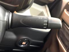 �ڥ����ȥ饤�ȡۼ�������뤵�˱����Ƽ�ư�ǥإåɥ饤�Ȥ��������������Ǥ��뵡ǽ�Ǥ����饤�Ȥ��դ�˺�졦�ä�˺��ʤɤ�̵���ʤꡢ��������ͼ�������Ԥ�¿����ȥ�ͥ��̲���������Ǥ��͢� 5