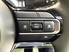 �ڥ����ץƥ��֥��롼������ȥ�����۹�®ƻϩ�Ǥ�Ĺ��Υ���Ԥ��ڤˡ�����ư��®�٤��ݤĥ��롼������ȥ����뤬�����ͷڸ������ƥ��Ϣ�Ȥ��������μ�ξ���Τ��Ƽִ֤��ݤĤ褦��®��Ĵ�ᤷ�Ƥ���ޤ����� 4