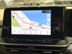 �ڽ��������ʥӡۿ͵��ν����ʥӤ������������ǥ�����ǽ�⽼�¤��Ƥ��ꡢ�£�������������³����Ф������Υ��ޥۤ�ͣУ��ץ쥤�䡼�β��ڤ������ǽ�������α�ž������˳ڤ����ʤ�ޤ����� 4