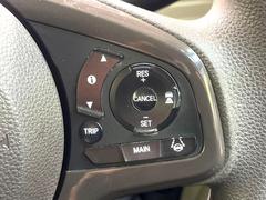 �ڥ����ץƥ��֥��롼������ȥ�����۹�®ƻϩ�Ǥ�Ĺ��Υ���Ԥ��ڤˡ�����ư��®�٤��ݤĥ��롼������ȥ����뤬�����ͷڸ������ƥ��Ϣ�Ȥ��������μ�ξ���Τ��Ƽִ֤��ݤĤ褦��®��Ĵ�ᤷ�Ƥ���ޤ����� 6