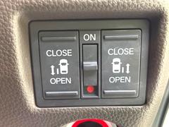 ��ξ¦�ѥ���饤�ɥɥ��ۥ��ޡ��ȥ����䱿ž�ʤΥ����å��Ǹ���ξ¦���饤�ɥɥ��γ��Ĥ���ǽ����ư�������Ϥ�����ƥɥ��򳫤���ɬ�פ�̵���������ʤ����ͤǤ��ñ�˳����Ĥ�Ǥ���Ŭ�Ǥ��� 4