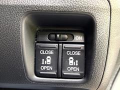 ��ξ¦�ѥ���饤�ɥɥ��ۥ��ޡ��ȥ����䱿ž�ʤΥ����å��Ǹ���ξ¦���饤�ɥɥ��γ��Ĥ���ǽ����ư�������Ϥ�����ƥɥ��򳫤���ɬ�פ�̵���������ʤ����ͤǤ��ñ�˳����Ĥ�Ǥ���Ŭ�Ǥ��� 3