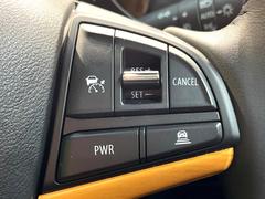 �ڥ����ץƥ��֥��롼������ȥ�����۹�®ƻϩ�Ǥ�Ĺ��Υ���Ԥ��ڤˡ�����ư��®�٤��ݤĥ��롼������ȥ����뤬�����ͷڸ������ƥ��Ϣ�Ȥ��������μ�ξ���Τ��Ƽִ֤��ݤĤ褦��®��Ĵ�ᤷ�Ƥ���ޤ����� 6