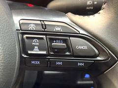 �ڥ졼�������롼������ȥ�����۹�®ƻϩ�Ǥ�Ĺ��Υ���Ԥ��ڤˡ�����ư��®�٤��ݤĥ��롼������ȥ����뤬�����ͷڸ������ƥ��Ϣ�Ȥ��������μ�ξ���Τ��Ƽִ֤��ݤĤ褦��®��Ĵ�ᤷ�Ƥ���ޤ����� 5