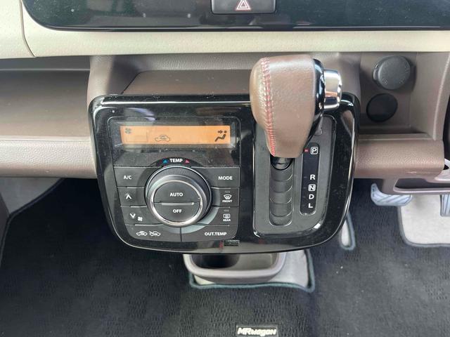ＭＲワゴンＷｉｔ ＸＳ　ナビ　ＴＶ　オートライト　ＨＩＤ　スマートキー　アイドリングストップ　電動格納ミラー　ベンチシート　ＣＶＴ　盗難防止システム　ＡＢＳ　アルミホイール　衝突安全ボディ　エアコン　パワーステアリング（7枚目）