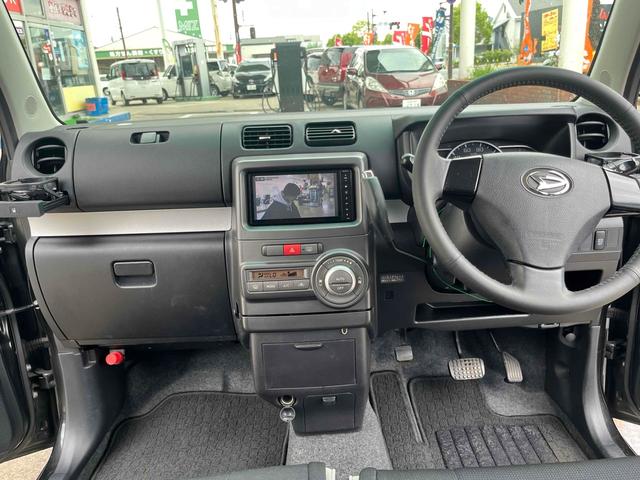 ムーヴコンテ カスタム　Ｘ　ＶＳ　ナビ　ＴＶ　ＨＩＤ　スマートキー　アイドリングストップ　ベンチシート　ＣＶＴ　盗難防止システム　ＡＢＳ　ＣＤ　ＵＳＢ　アルミホイール　衝突安全ボディ　エアコン　パワーステアリング　パワーウィンドウ（2枚目）