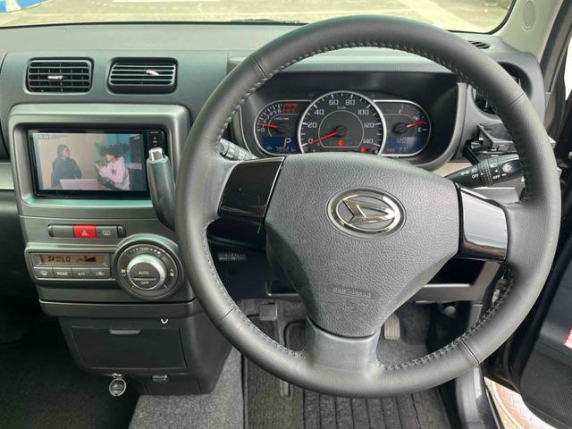 ムーヴコンテ カスタム　Ｘ　ＶＳ　ナビ　ＴＶ　ＨＩＤ　スマートキー　アイドリングストップ　ベンチシート　ＣＶＴ　盗難防止システム　ＡＢＳ　ＣＤ　ＵＳＢ　アルミホイール　衝突安全ボディ　エアコン　パワーステアリング　パワーウィンドウ（3枚目）