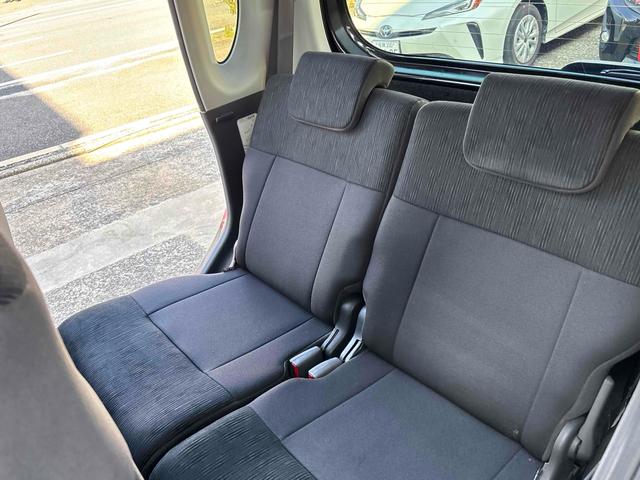 タント Ｇスペシャル　電動スライドドア　スマートキー　アイドリングストップ　ベンチシート　ＣＶＴ　盗難防止システム　ＡＢＳ　ＣＤ　ＵＳＢ　アルミホイール　衝突安全ボディ　エアコン　パワーステアリング　パワーウィンドウ（11枚目）