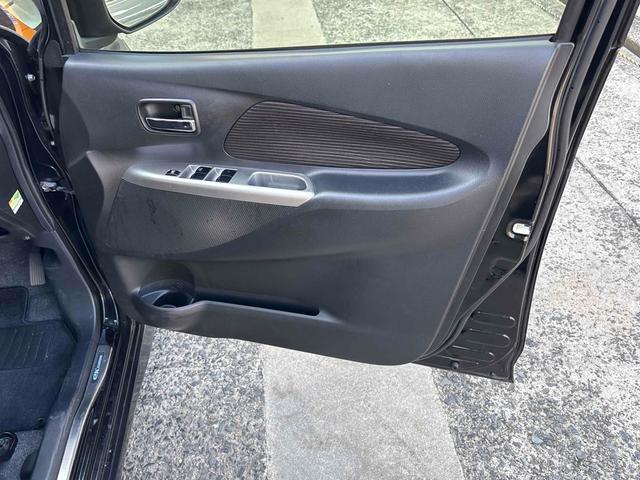 ｅＫカスタム Ｔ　ＥＴＣ　バックカメラ　ナビ　ＴＶ　ＨＩＤ　スマートキー　電動格納ミラー　ベンチシート　ＣＶＴ　盗難防止システム　ＡＢＳ　ＣＤ　ＵＳＢ　ミュージックプレイヤー接続可　アルミホイール　衝突安全ボディ（27枚目）