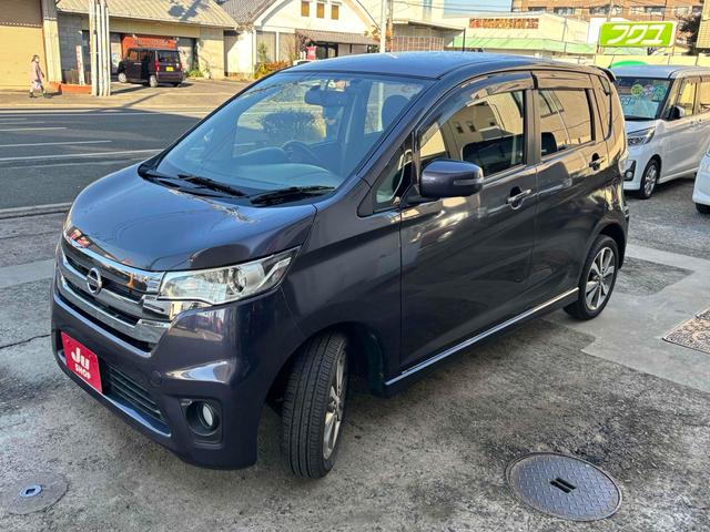 デイズ ハイウェイスター　Ｇターボ　全周囲カメラ　ＴＶ　オートライト　ＨＩＤ　スマートキー　電動格納ミラー　ベンチシート　ターボ　ＣＶＴ　盗難防止システム　ＡＢＳ　ＥＳＣ　ＣＤ　ＤＶＤ再生　ＵＳＢ　ミュージックプレイヤー接続可（11枚目）