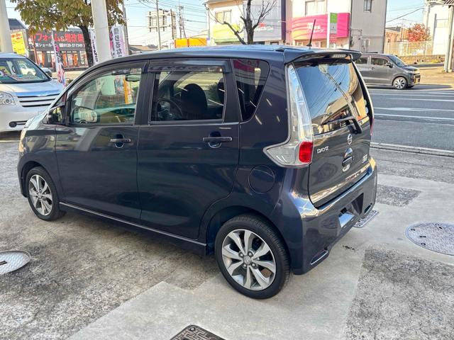 デイズ ハイウェイスター　Ｇターボ　全周囲カメラ　ＴＶ　オートライト　ＨＩＤ　スマートキー　電動格納ミラー　ベンチシート　ターボ　ＣＶＴ　盗難防止システム　ＡＢＳ　ＥＳＣ　ＣＤ　ＤＶＤ再生　ＵＳＢ　ミュージックプレイヤー接続可（18枚目）