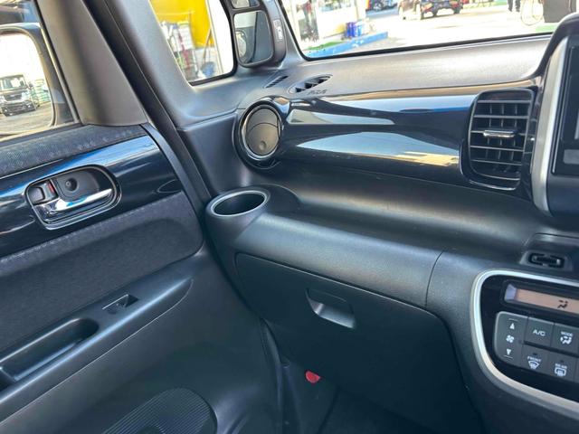 N-BOXカスタム G・Lパッケージ バックカメラ 両側電動スライドドア オートライト HID スマートキー アイドリングストップ 電動格納ミラー ベンチシート CVT 盗難防止システム ABS ESC CD ミュージックプレイヤー接続可(6枚目)