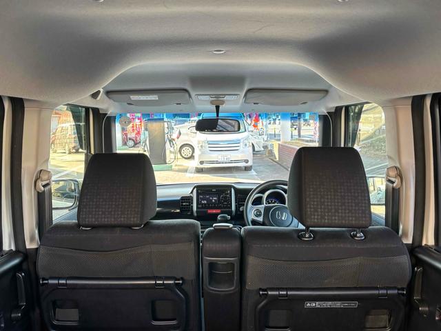 N-BOXカスタム G・Lパッケージ バックカメラ 両側電動スライドドア オートライト HID スマートキー アイドリングストップ 電動格納ミラー ベンチシート CVT 盗難防止システム ABS ESC CD ミュージックプレイヤー接続可(23枚目)