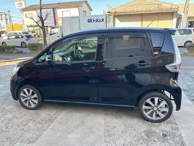 ｅＫカスタム Ｔ　バックカメラ　ＴＶ　オートライト　ＨＩＤ　スマートキー　電動格納ミラー　ベンチシート　ＣＶＴ　盗難防止システム　ＡＢＳ　アルミホイール　衝突安全ボディ　エアコン　パワーステアリング　パワーウィンドウ（16枚目）