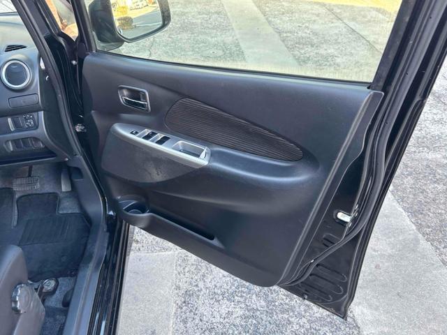 ｅＫカスタム Ｔ　バックカメラ　ＴＶ　オートライト　ＨＩＤ　スマートキー　電動格納ミラー　ベンチシート　ＣＶＴ　盗難防止システム　ＡＢＳ　アルミホイール　衝突安全ボディ　エアコン　パワーステアリング　パワーウィンドウ（34枚目）