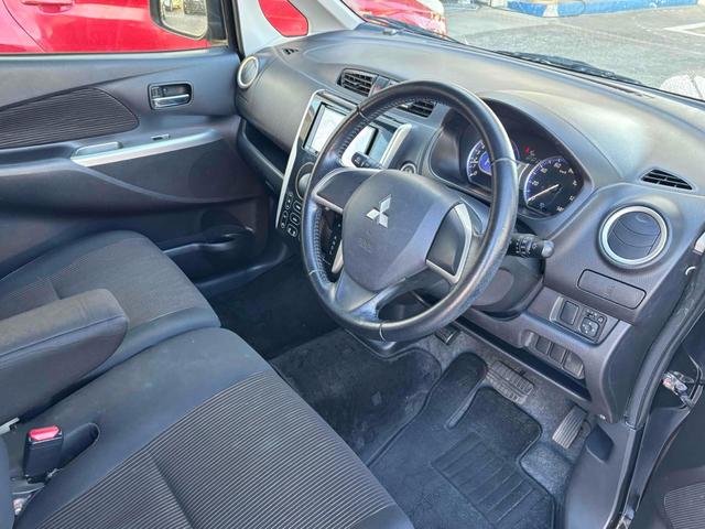 ｅＫカスタム Ｔ　バックカメラ　ＴＶ　オートライト　ＨＩＤ　スマートキー　電動格納ミラー　ベンチシート　ＣＶＴ　盗難防止システム　ＡＢＳ　アルミホイール　衝突安全ボディ　エアコン　パワーステアリング　パワーウィンドウ（37枚目）