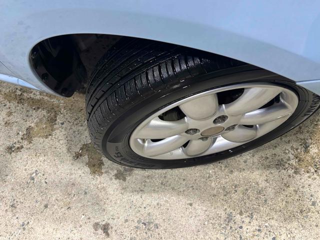 アルトラパン Ｘ　バックカメラ　ナビ　スマートキー　電動格納ミラー　ベンチシート　ＣＶＴ　盗難防止システム　ＡＢＳ　アルミホイール　衝突安全ボディ　エアコン　パワーステアリング　パワーウィンドウ（20枚目）