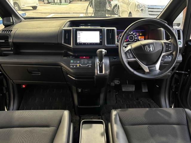 ステップワゴンスパーダ Z クールスピリット ドライブレコーダー ETC ナビ オートクルーズコントロール 両側電動スライドドア HID スマートキー アイドリングストップ 電動格納ミラー 3列シート CVT アルミホイール 盗難防止システム(2枚目)