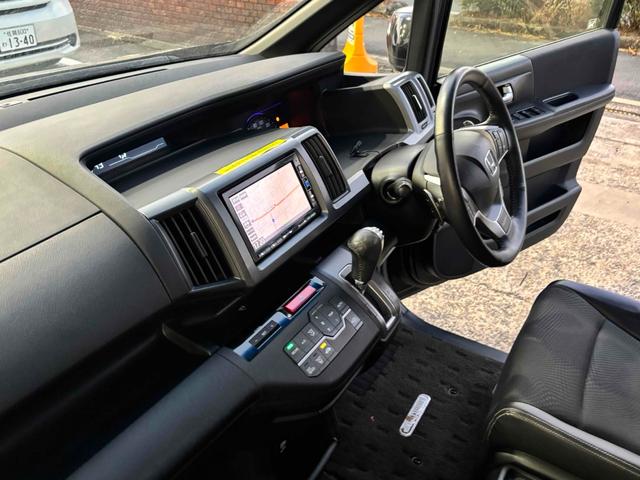 ステップワゴンスパーダ Z クールスピリット ドライブレコーダー ETC ナビ オートクルーズコントロール 両側電動スライドドア HID スマートキー アイドリングストップ 電動格納ミラー 3列シート CVT アルミホイール 盗難防止システム(29枚目)