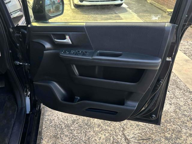 ステップワゴンスパーダ Z クールスピリット ドライブレコーダー ETC ナビ オートクルーズコントロール 両側電動スライドドア HID スマートキー アイドリングストップ 電動格納ミラー 3列シート CVT アルミホイール 盗難防止システム(31枚目)