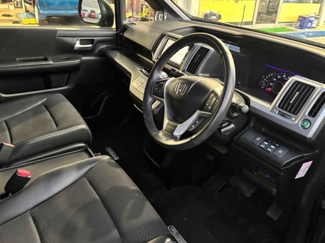 ステップワゴンスパーダ Z クールスピリット ドライブレコーダー ETC ナビ オートクルーズコントロール 両側電動スライドドア HID スマートキー アイドリングストップ 電動格納ミラー 3列シート CVT アルミホイール 盗難防止システム(34枚目)