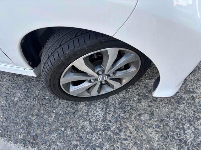 デイズルークス ハイウェイスター ターボ ETC 全周囲カメラ 両側電動スライドドア ナビ TV オートライト HID スマートキー ベンチシート CVT 盗難防止システム ABS ESC Bluetooth アルミホイール 衝突安全ボディ(19枚目)