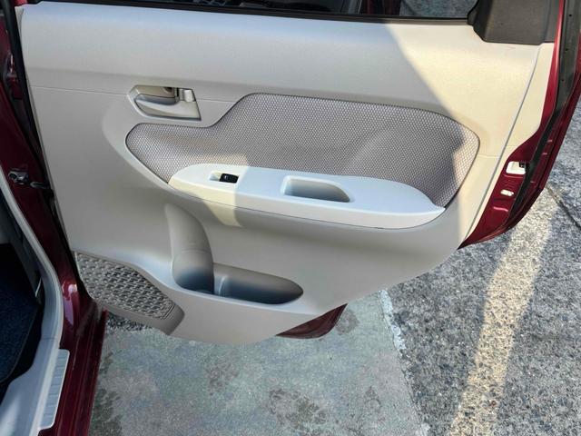 ムーヴ Ｘ　バックカメラ　ＴＶ　スマートキー　アイドリングストップ　ベンチシート　ＣＶＴ　盗難防止システム　ＡＢＳ　ＥＳＣ　ＣＤ　ＵＳＢ　アルミホイール　衝突安全ボディ　エアコン　パワーステアリング（36枚目）