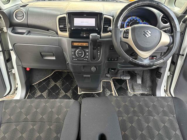 スペーシアカスタム Ｊスタイル　ＥＴＣ　両側電動スライドドア　ナビ　ＴＶ　衝突被害軽減システム　オートライト　ＨＩＤ　スマートキー　アイドリングストップ　電動格納ミラー　シートヒーター　ベンチシート　ＣＶＴ　盗難防止システム　ＡＢＳ（2枚目）