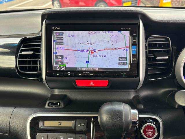 Ｎ－ＢＯＸカスタム Ｇ・Ｌパッケージ　バックカメラ　両側スライド・片側電動　ナビ　ＨＩＤ　スマートキー　アイドリングストップ　電動格納ミラー　ベンチシート　ＣＶＴ　盗難防止システム　ＡＢＳ　ＥＳＣ　アルミホイール　エアコン（5枚目）